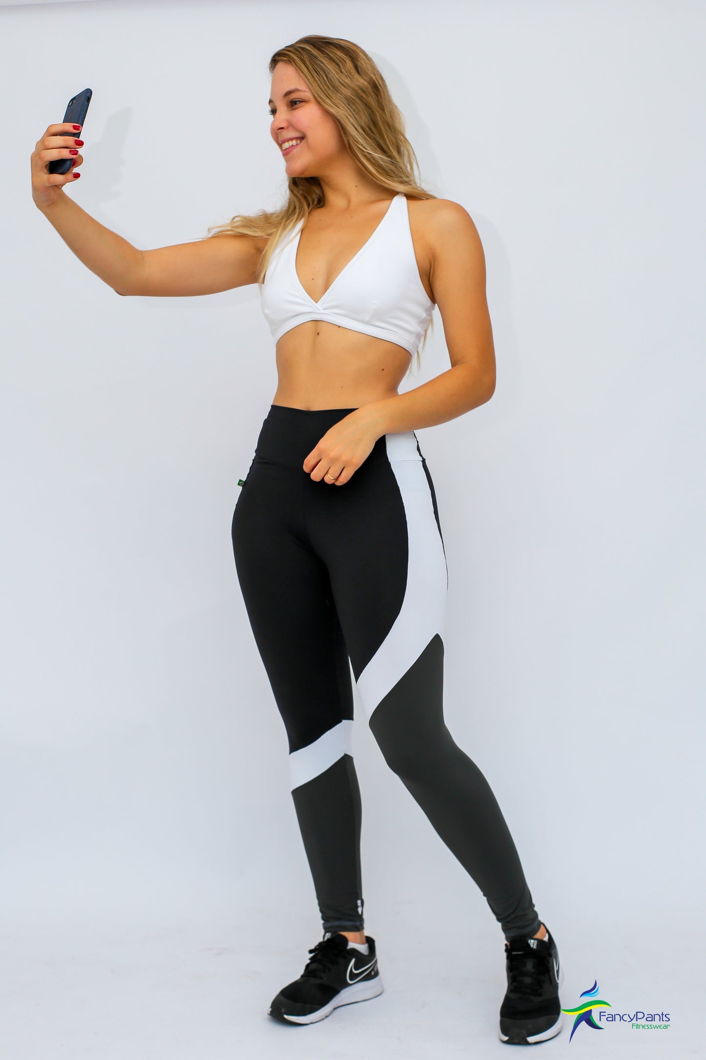Classic Lines Tri color Leggings with Pocket - black white and gray
