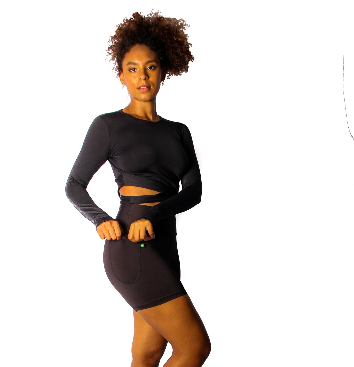 Black Cross Crop long sleeves