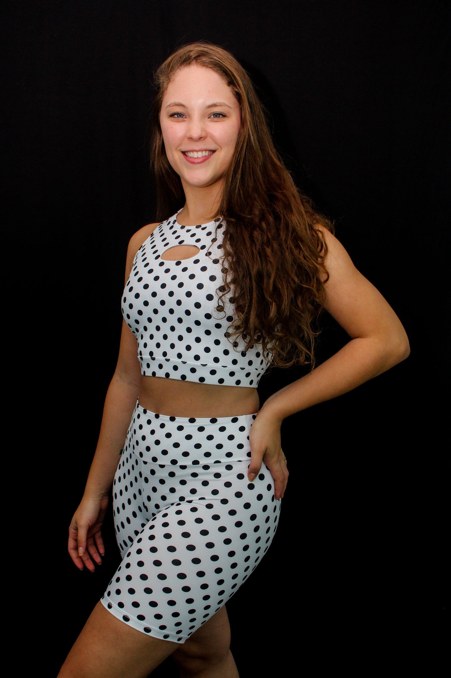 Dots Shorts 6" high waist with pocket - Black and White